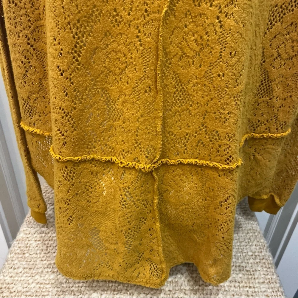Free People Floral Soft Lace‎ HiLo Oversize Sweater Top Mustard/ Gold Size Small